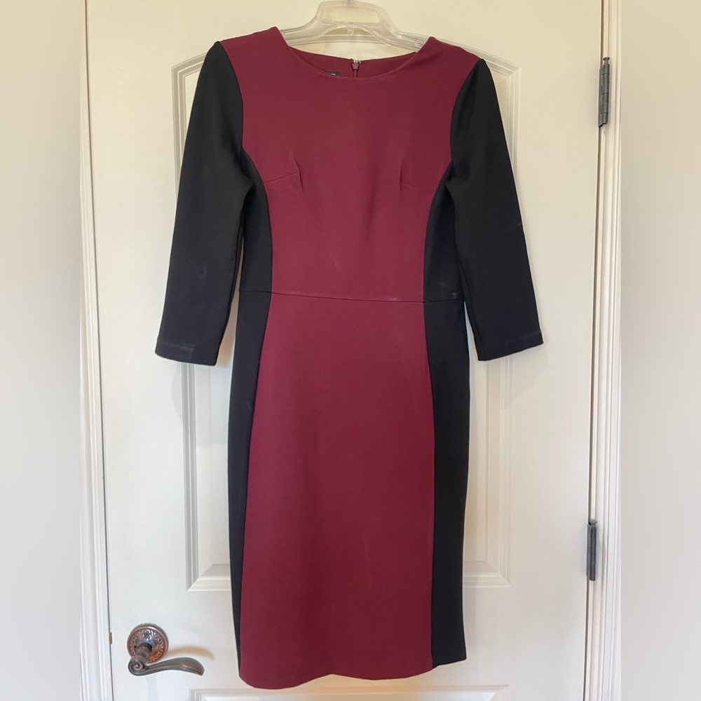 Talbots Size 4 black and maroon back zip dress